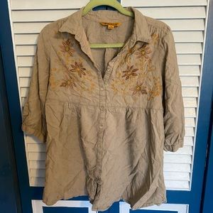 April Cornell Embroidered 3/4 Sleeve Shirt